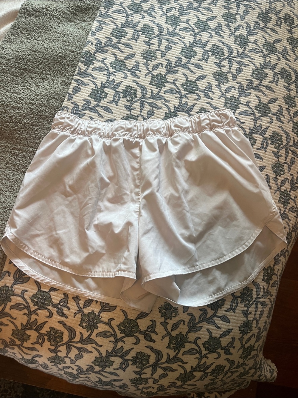 Old navy White Elastic Waist Athletic Shorts